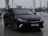Toyota Camry 2015 года за 8 000 000 тг. в Атырау