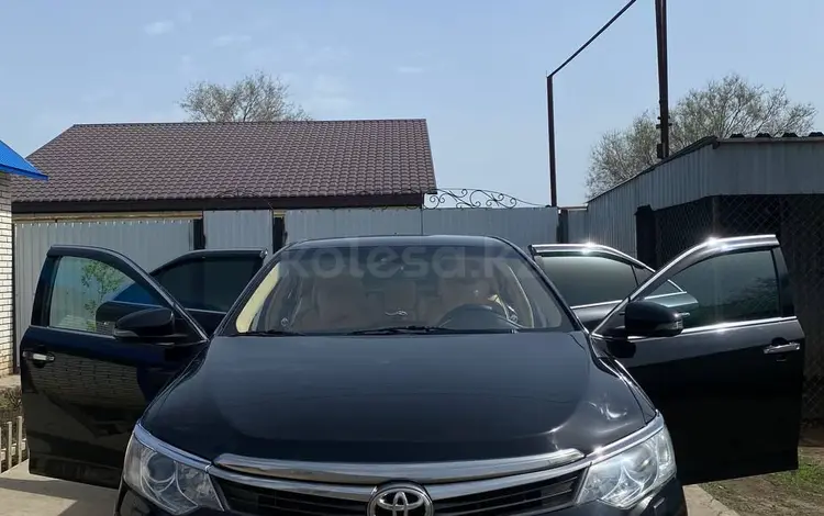 Toyota Camry 2015 года за 10 800 000 тг. в Уральск