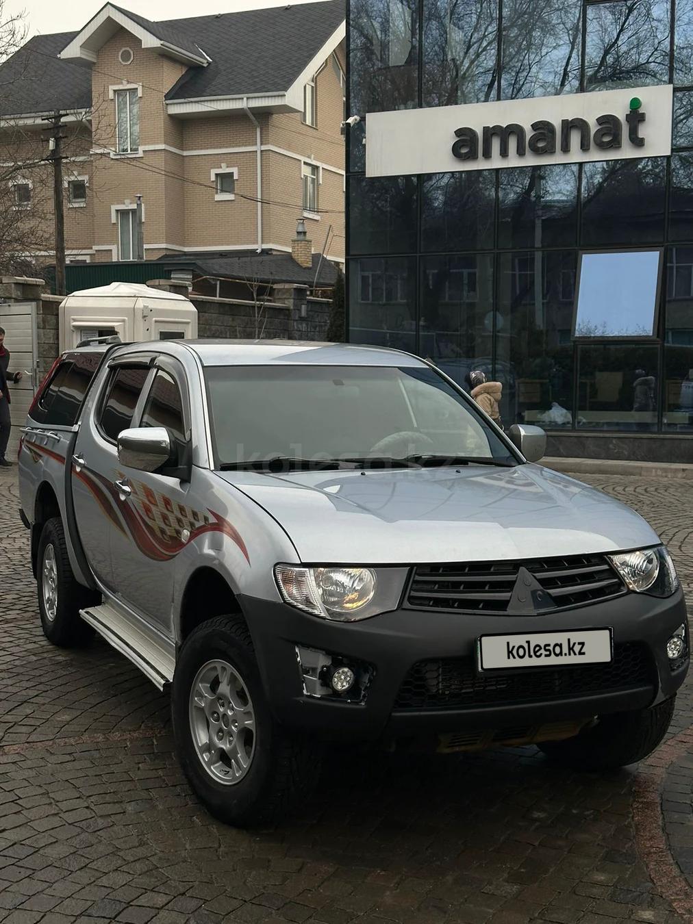 Mitsubishi L200 2012 г.