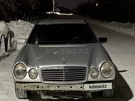 Mercedes-Benz E 200 1997 года за 1 850 000 тг. в Петропавловск – фото 7