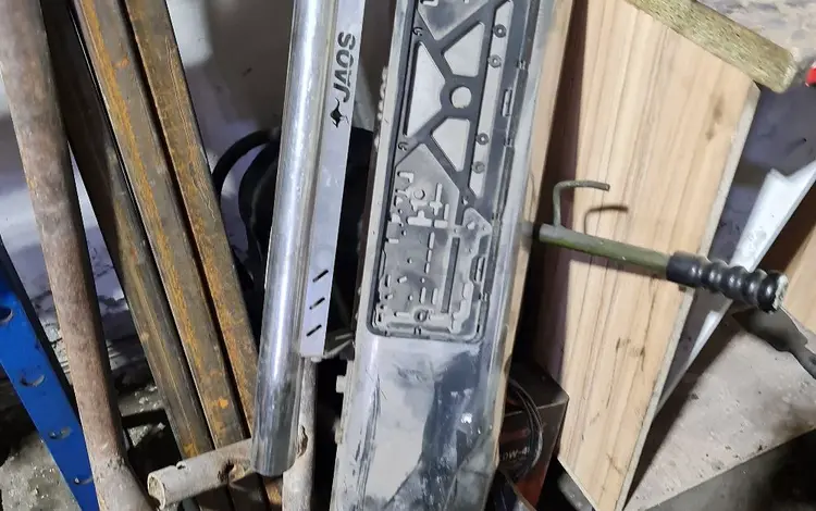 Бампер передний прадо 71 78 отл состояние редуктор мосты тнвд 1kz 1kzte 2lt за 150 000 тг. в Алматы