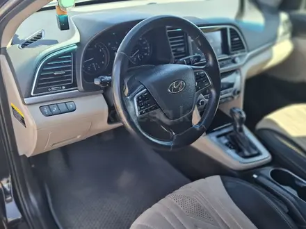 Hyundai Elantra 2017 года за 7 200 000 тг. в Астана – фото 16