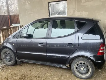 Mercedes-Benz A 170 2001 года за 2 000 000 тг. в Караганда – фото 2