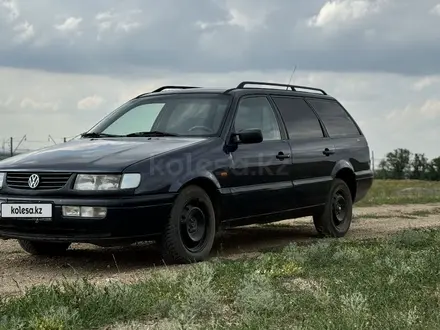 Volkswagen Passat 1995 года за 2 100 000 тг. в Караганда