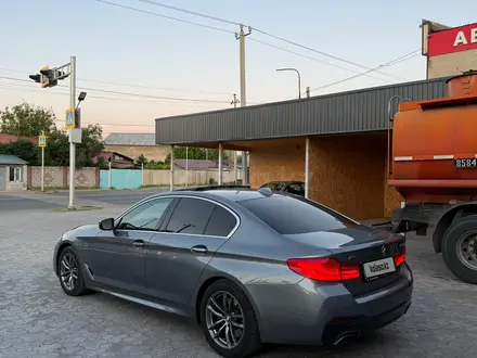 BMW 530 2018 года за 15 800 000 тг. в Шымкент – фото 9