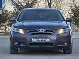 Toyota Camry 2008 года за 5 499 000 тг. в Жанаозен