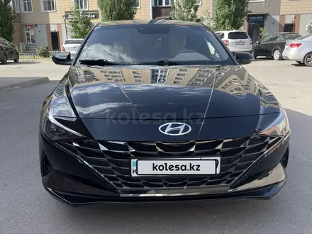 Hyundai Elantra 2021 года за 10 500 000 тг. в Астана