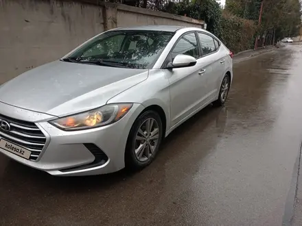 Hyundai Elantra 2018 года за 5 500 000 тг. в Тараз – фото 3