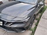 Hyundai Elantra 2023 года за 8 100 000 тг. в Семей – фото 3
