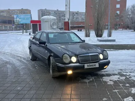 Mercedes-Benz E 280 1997 года за 4 000 000 тг. в Павлодар – фото 14