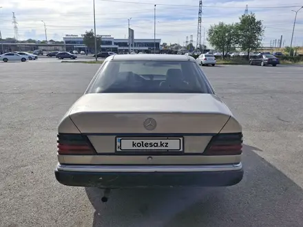 Mercedes-Benz E 230 1990 года за 700 000 тг. в Шымкент – фото 3