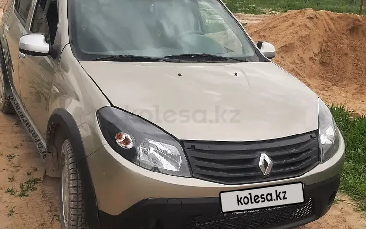 Renault Sandero 2014 годаүшін3 500 000 тг. в Алматы