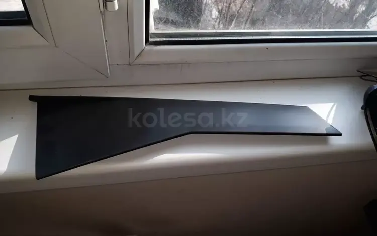 Накладки на задние двери Honda CR-V за 15 000 тг. в Алматы