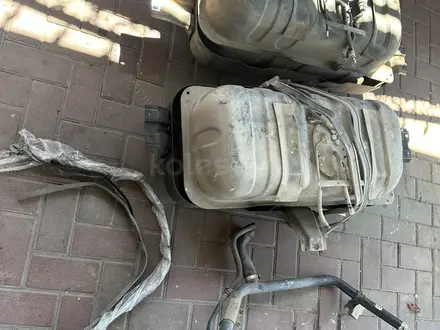 Дополнительный бак за 35 000 тг. в Алматы