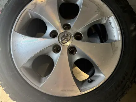 Диск с покрышки на тойота Алфьард вертолёта за 280 000 тг. в Темиртау – фото 2