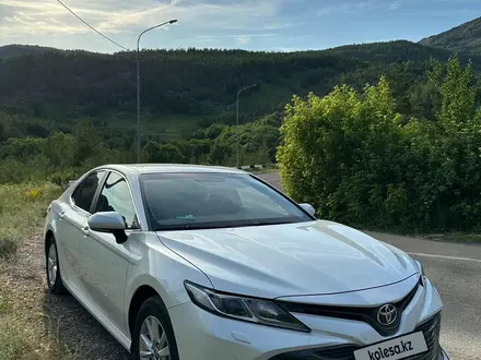 Toyota Camry 2020 года за 13 900 000 тг. в Павлодар