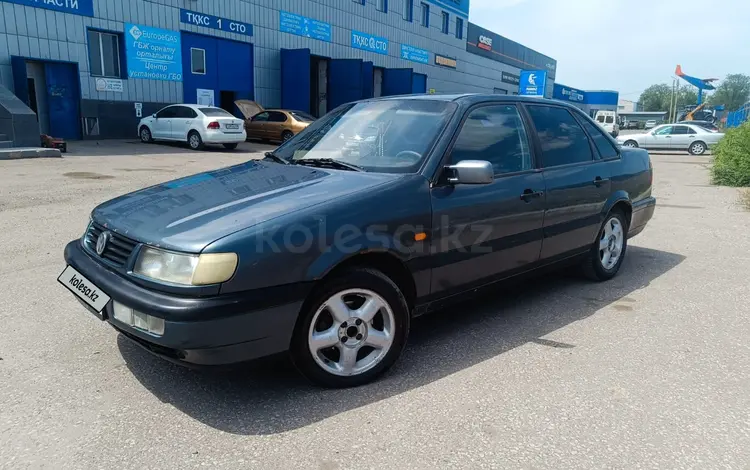 Volkswagen Passat 1996 года за 1 100 000 тг. в Караганда