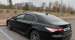 Toyota Camry 2021 года за 16 300 000 тг. в Астана – фото 4