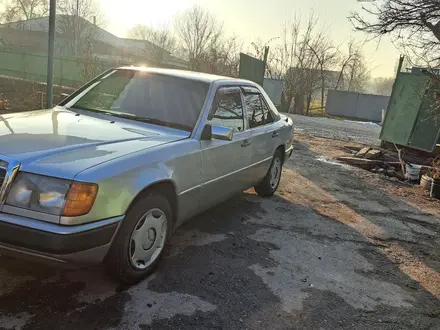 Mercedes-Benz E 230 1990 года за 1 700 000 тг. в Ават (Енбекшиказахский р-н) – фото 2