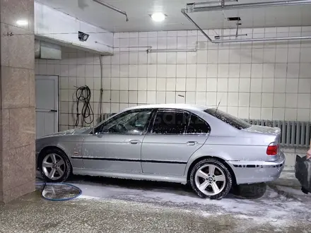 BMW 528 1997 года за 2 950 000 тг. в Семей – фото 15