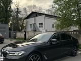BMW 530 2022 года за 33 000 000 тг. в Алматы – фото 4