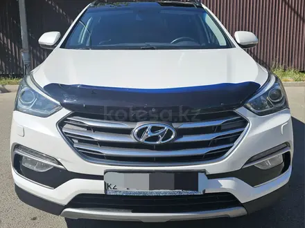 Hyundai Santa Fe 2016 года за 12 000 000 тг. в Алматы