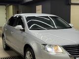 Volkswagen Passat 2010 годаүшін3 700 000 тг. в Астана – фото 3