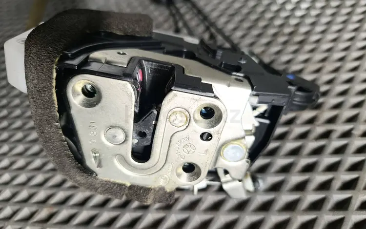 Замок двери передней за 100 тг. в Алматы