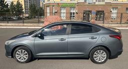 Hyundai Solaris 2021 года за 6 900 000 тг. в Астана – фото 2
