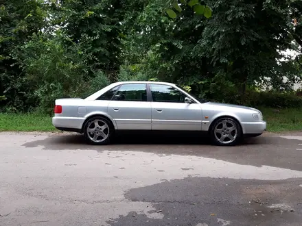 Audi A6 1994 года за 4 000 000 тг. в Алматы – фото 14