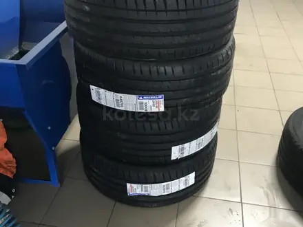 Шины Michelin 285/45/r20 PS4 Suv за 178 000 тг. в Алматы