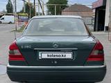 Mercedes-Benz C 180 1994 года за 1 800 000 тг. в Алматы