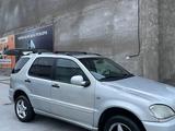 Mercedes-Benz ML 320 1999 года за 3 200 000 тг. в Тараз – фото 4