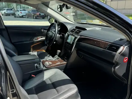 Toyota Camry 2017 года за 14 500 000 тг. в Усть-Каменогорск – фото 28