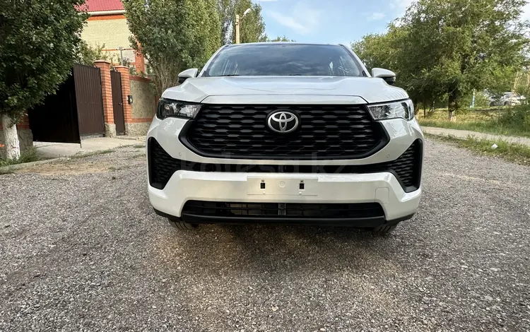 Toyota Innova 2024 года за 17 300 000 тг. в Актобе