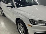 Audi Q5 2018 года за 19 000 000 тг. в Алматы – фото 2