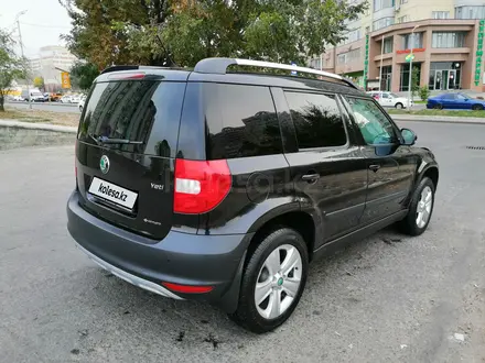 Skoda Yeti 2013 года за 4 800 000 тг. в Алматы – фото 28