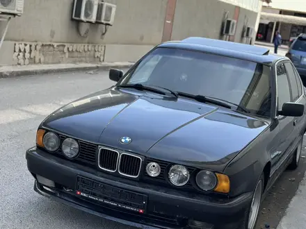 BMW 525 1993 года за 2 100 000 тг. в Туркестан – фото 3
