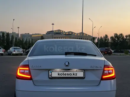 Skoda Octavia 2017 года за 9 800 000 тг. в Уральск – фото 5