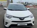Toyota RAV4 2018 года за 10 500 000 тг. в Актобе – фото 13