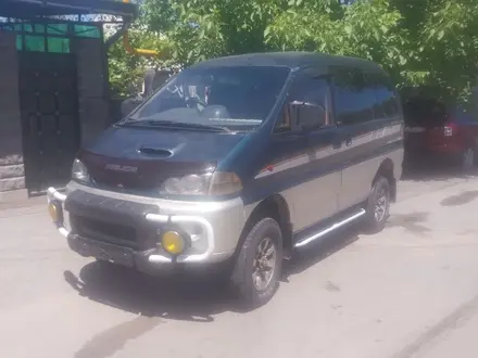 Mitsubishi Delica 1996 года за 2 700 000 тг. в Алматы