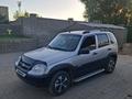 Chevrolet Niva 2013 годаfor3 300 000 тг. в Актобе – фото 2