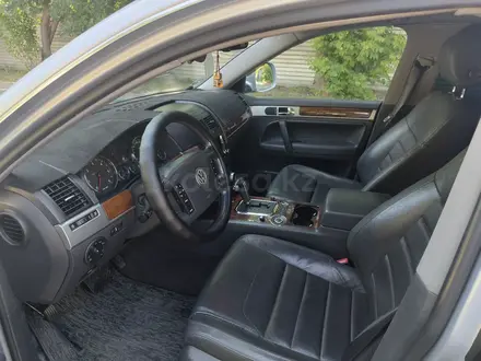 Volkswagen Touareg 2007 года за 5 800 000 тг. в Алматы – фото 7