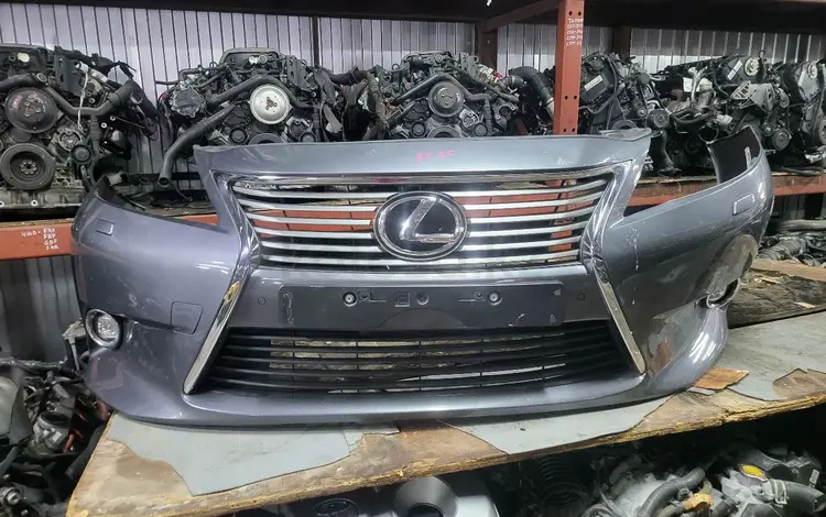 Передний бампер Lexus ES 250 за 300 000 тг. в Астана