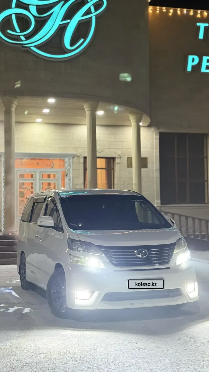 Toyota Vellfire, 2010