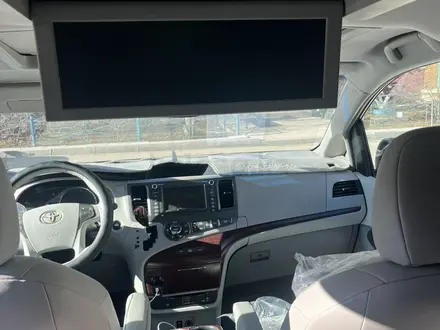 Toyota Sienna 2011 года за 8 500 000 тг. в Атырау – фото 15