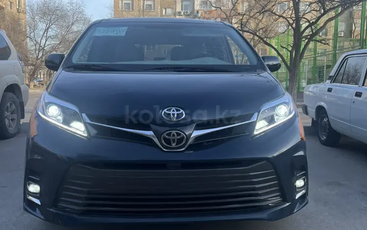 Toyota Sienna 2011 года за 8 500 000 тг. в Атырау