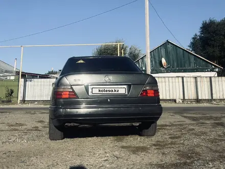 Mercedes-Benz E 280 1993 года за 2 700 000 тг. в Талдыкорган – фото 5