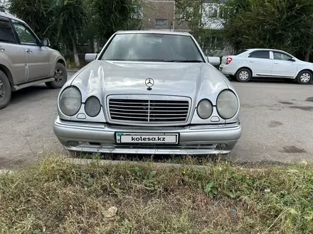 Mercedes-Benz E 420 1996 года за 1 550 000 тг. в Караганда – фото 7