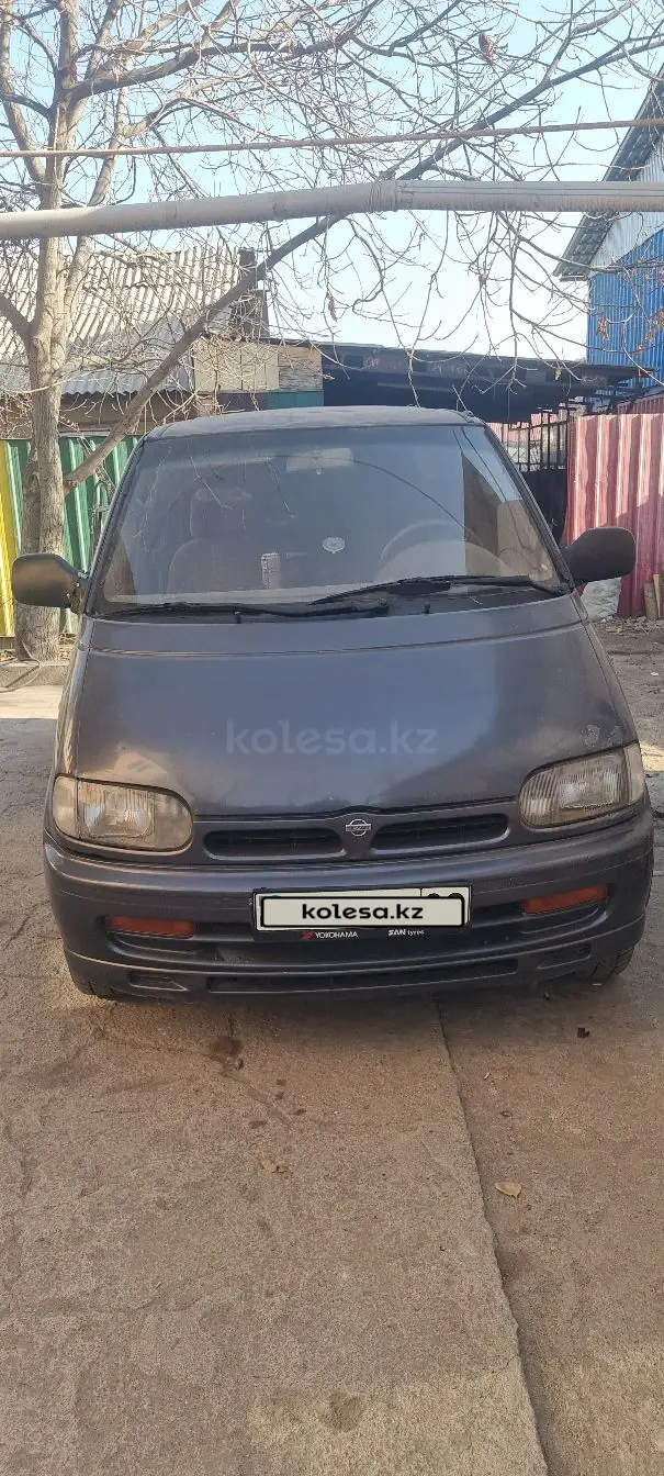Nissan Serena, 1994